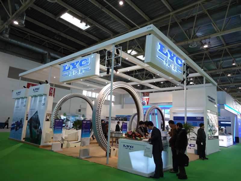 LYC show whole sets of wind power bearing solutions in CWP 2012
