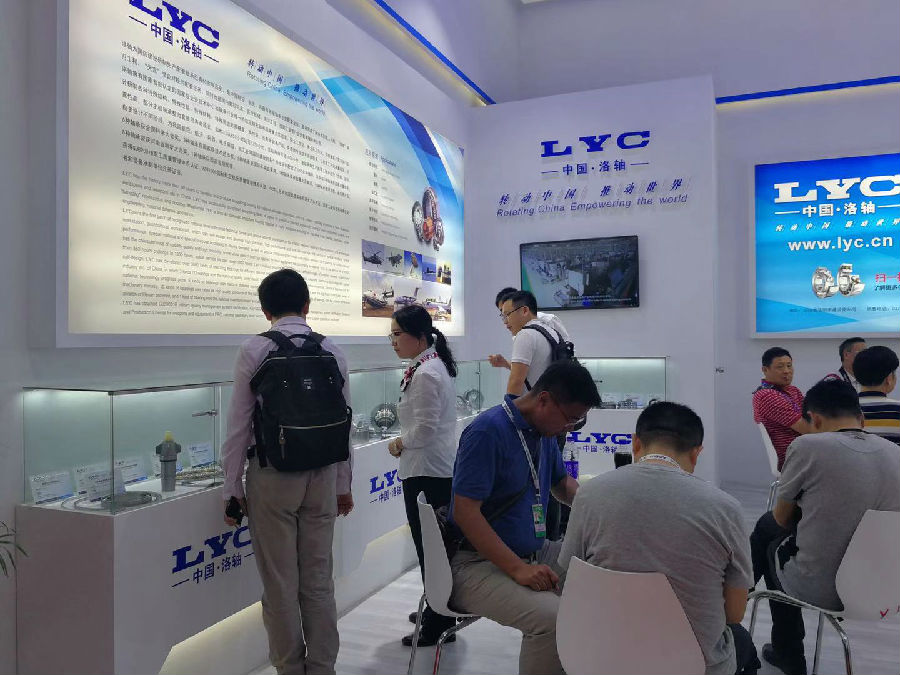 LYC’s elegant appearance in China aerospace expo held in Zhuhai city