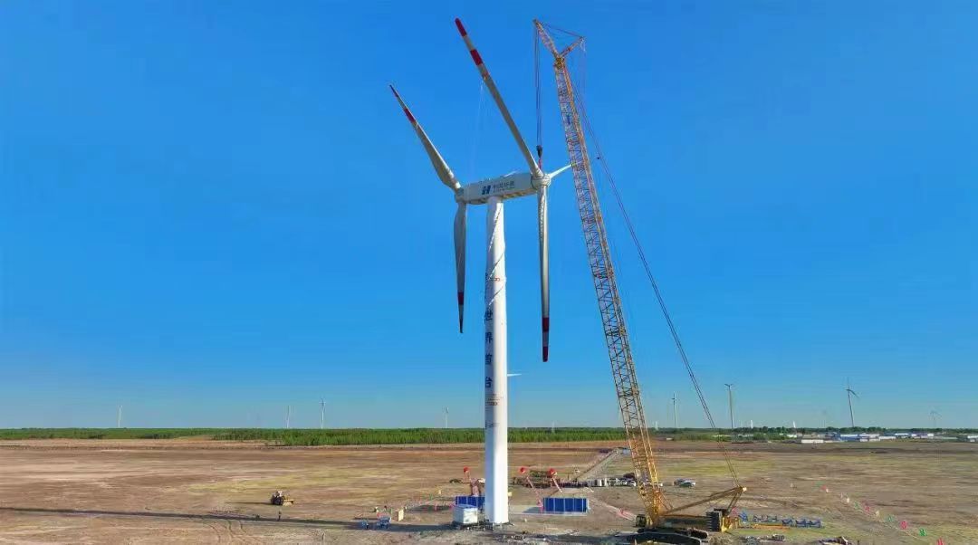 LYC helps the worlds first double-rotor wind turbine run